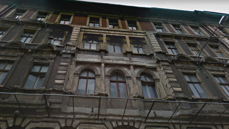 Łódź: zawaliły się dach i stropy kamienicy ul. Kilińskiego 49