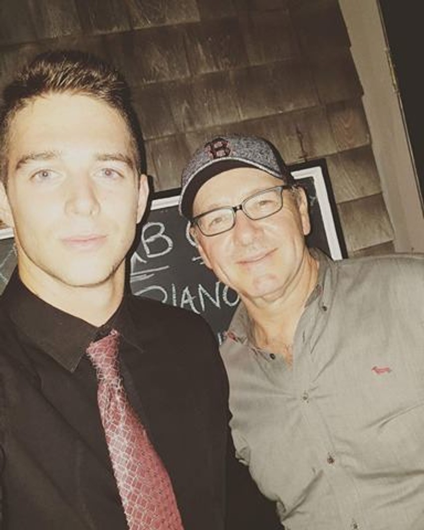 Nikola je na kraju dobio željenu fotografiju: Slavni Kevin Spejsi sa našim studentom