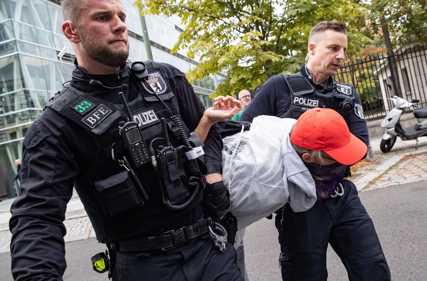 Tragiczny wypadek w niemieckim lesie Hambach. Nie żyje dziennikarz 