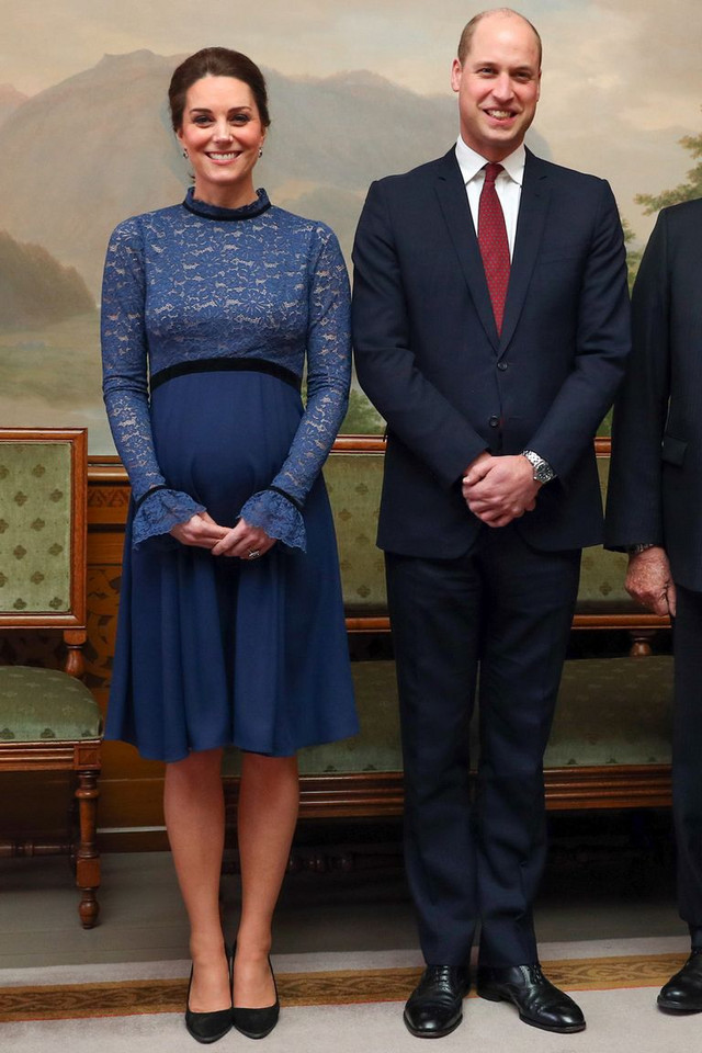 Kate Middleton i jej ciążowe stroje