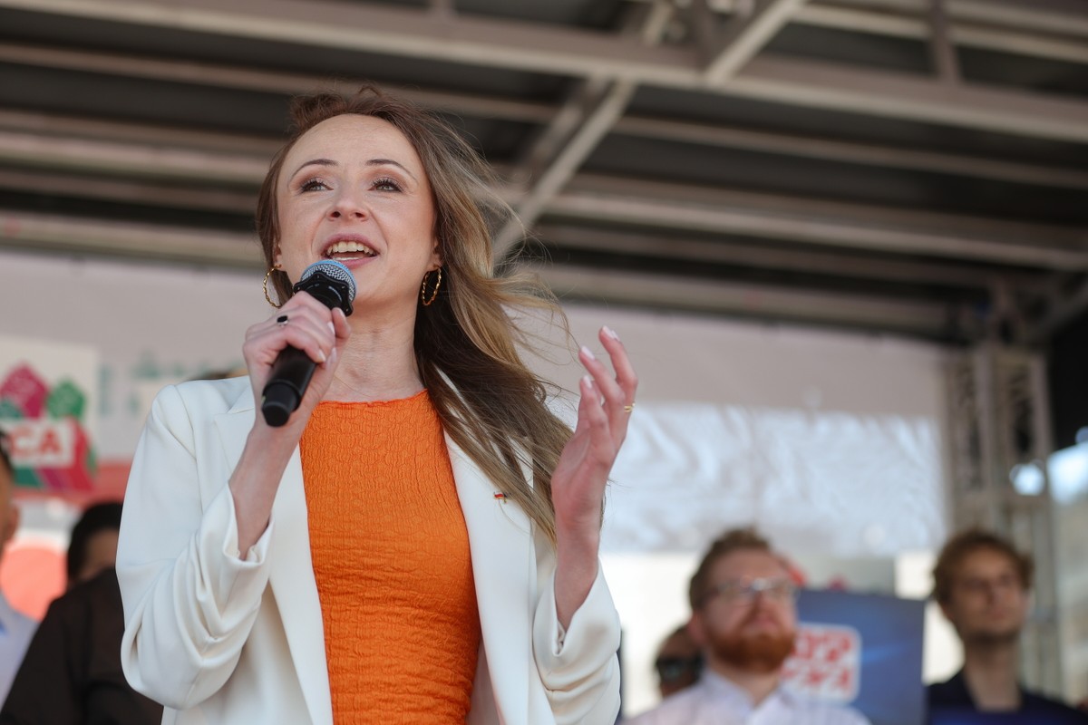 Zmiany w zasiłku pogrzebowym? Ministra rodziny "To rozwiązanie potrzebne natychmiast" PAP/Rafał Guz