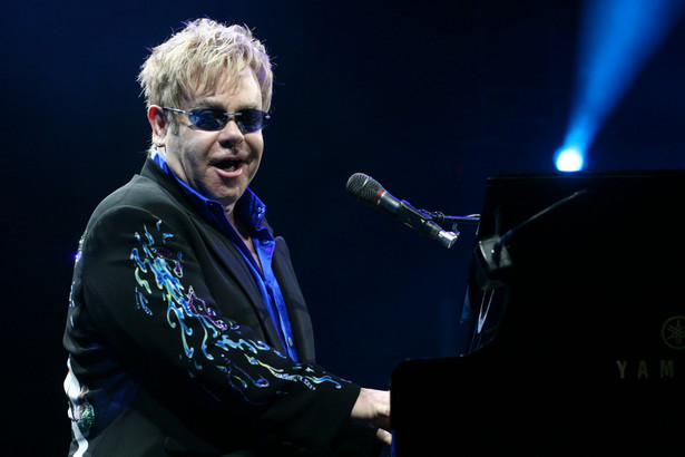 Elton John wzywa do bojkotu Dolce&Gabbana za nazwanie dzieci z in vitro "syntetycznymi"