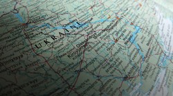 Rosja kontynuuje ataki. To miasto w Ukrainie jest teraz priorytetem