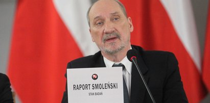 Macierewicz: Administracja Tuska wspiera Putina i przekazuje dokumenty...