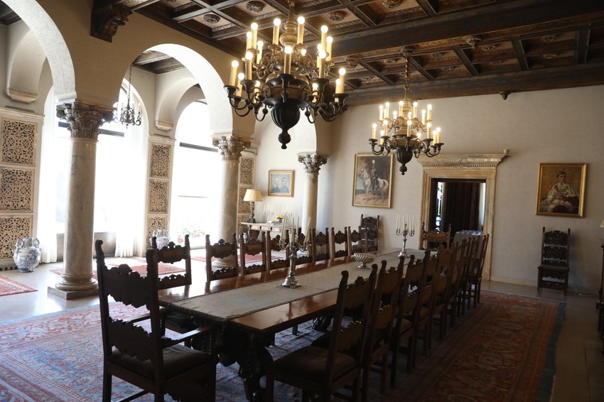 Raskošna trpezarija