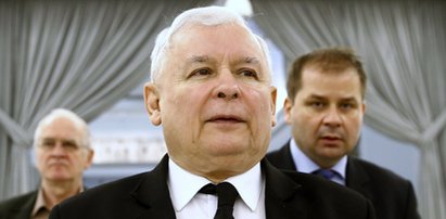 Kaczyński chce zawieszenia broni. Czego się boi?