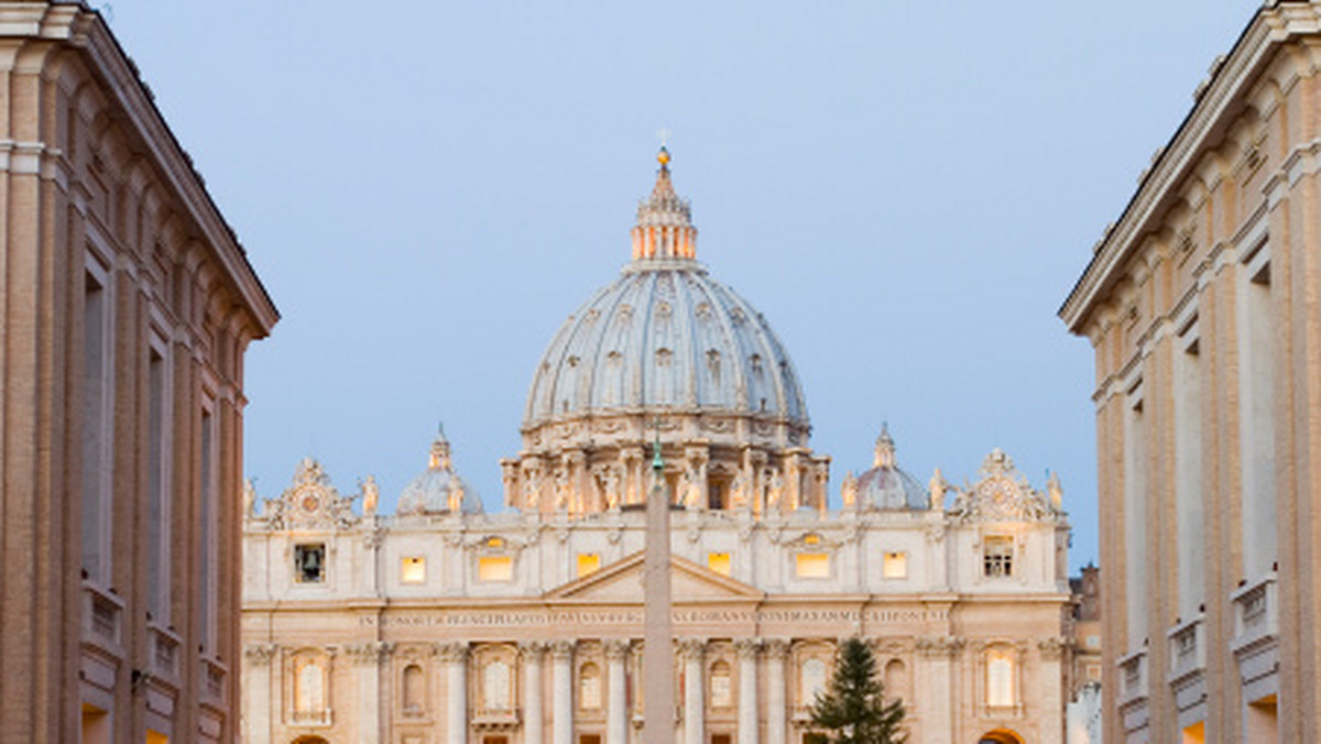 Po raz pierwszy Stolica Apostolska będzie miała swój pawilon na tegorocznej 55. Międzynarodowej Wystawie Sztuki, Biennale w Wenecji. Watykański pawilon został zainspirowany biblijnym opisem stworzenia świata w Księdze Rodzaju.