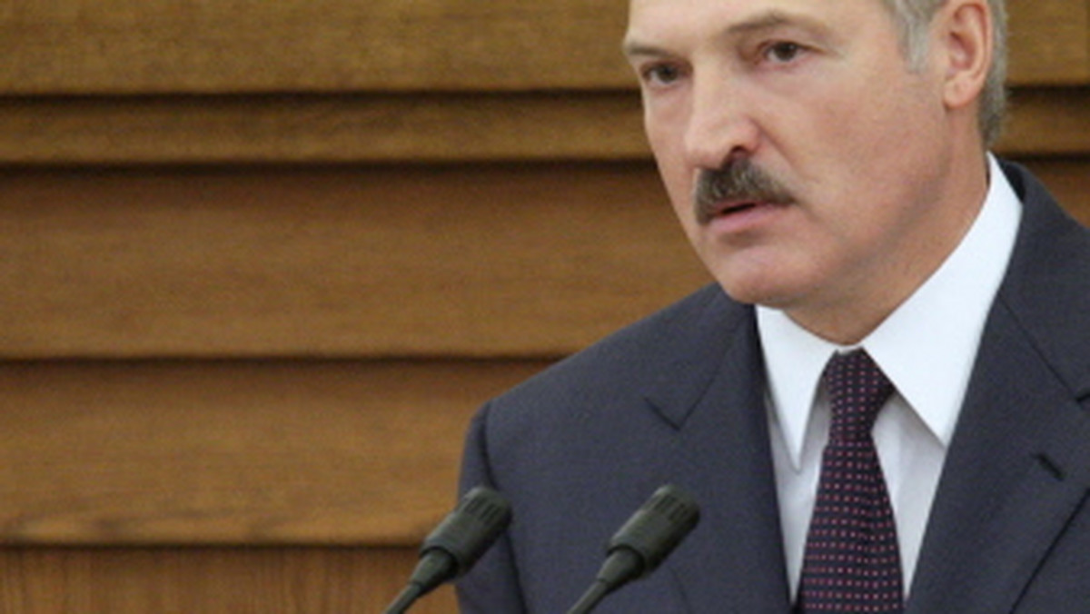 Prezydent Białorusi Alaksandr Łukaszenka oświadczył w środę, że 19 grudnia w wieczór wyborczy, na wiecu w stolicy, na który wzywa opozycja, możliwe są prowokacje. Wezwał milicję, by im nie ulegała, dodając, że reakcja w razie potrzeby powinna być surowa.