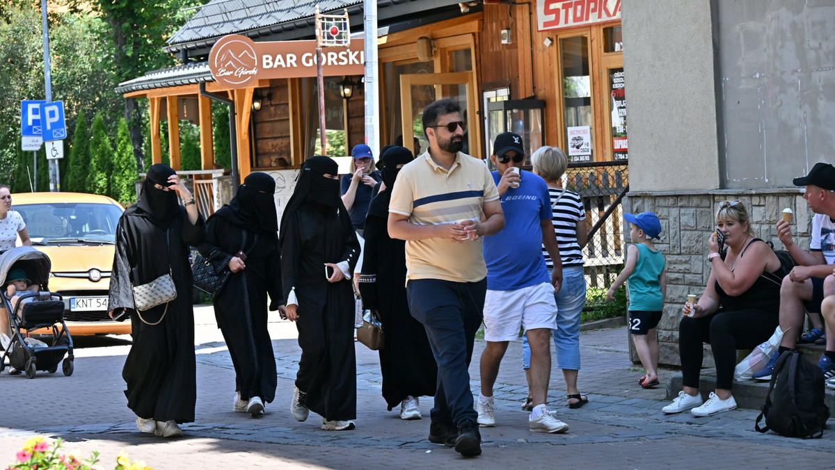 Coraz więcej arabskich turystów przybywa na Podhale. Jest wiele wyzwań