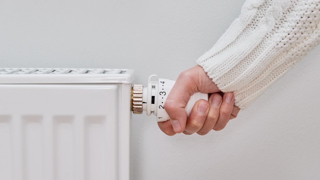 Influencer poradil ako ostať v teple už za pár centov denne.