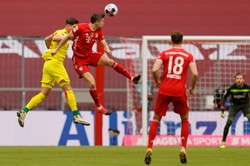 Lewandowski strzelił dwa gole. Bayern rozgromił FC Koeln