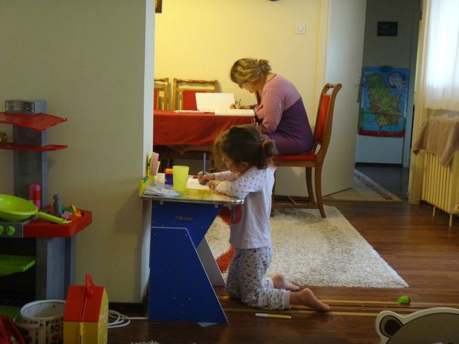 Kad mama sprema specijalistički ispit, Tašana Petrović sa ćerkom