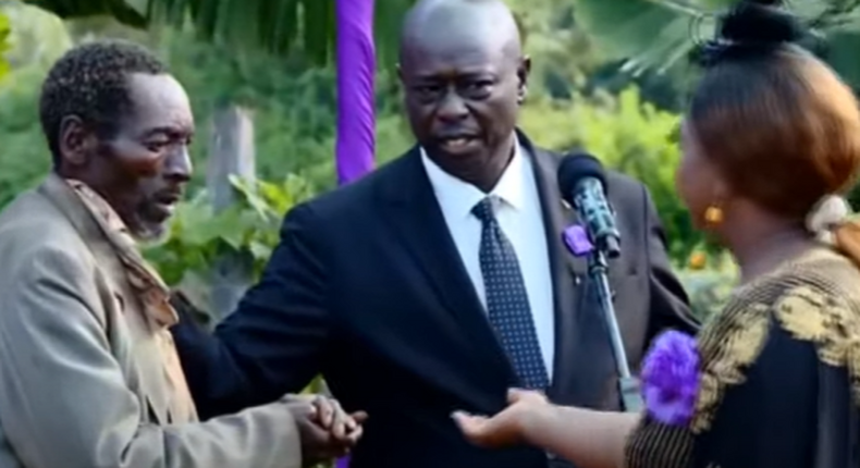 Villager interrupts burial of Rigathi Gachagua's brother to ask for money