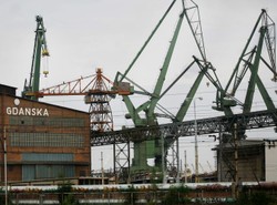 Prezydent zgodził się na sprzedaż stoczni