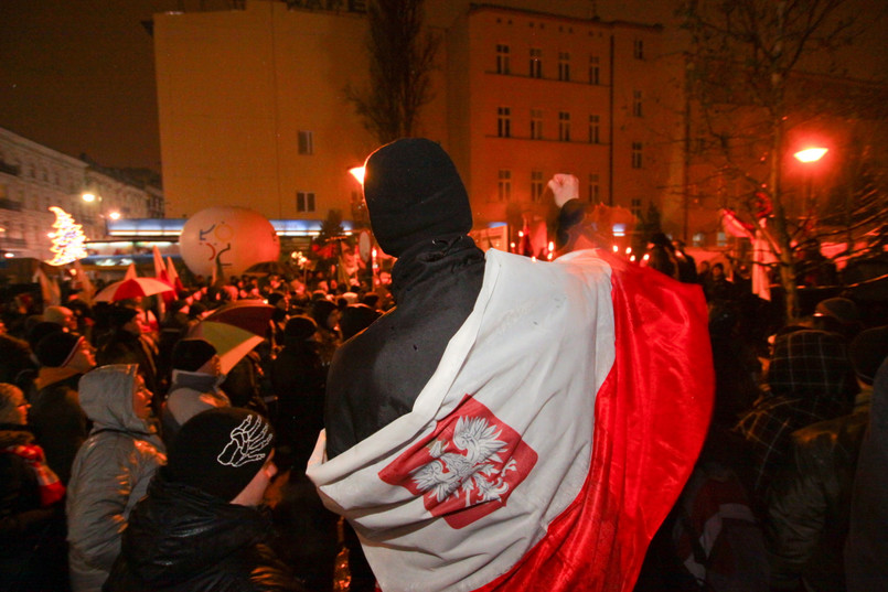 Marsz rozpoczął się w pasażu Schillera, następnie pochód przeszedł ulicami: Piotrkowską, Rewolucji 1905 roku do al. Anstadta pod Pomnik Ofiar Komunizmu w latach 1918-1989. Pomnik stoi na wprost budynku, w którym podczas II wojny światowej miało siedzibę gestapo, a w latach 1945 - 1956 - Wojewódzki Urząd Bezpieczeństwa Publicznego. Obecnie budynek zajmuje XII Liceum Ogólnokształcące im. Stanisława Wyspiańskiego.