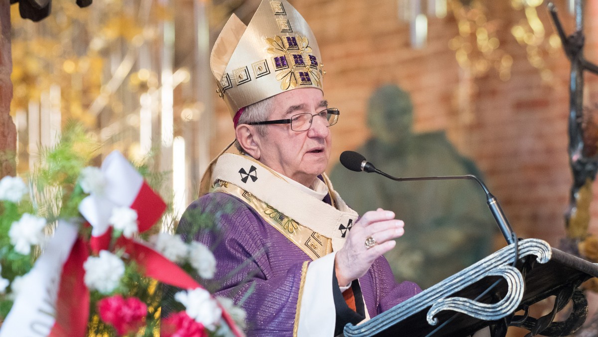 Święta Wielkanocne w czasie koronawirusa. Abp Głódź wydaje dekret