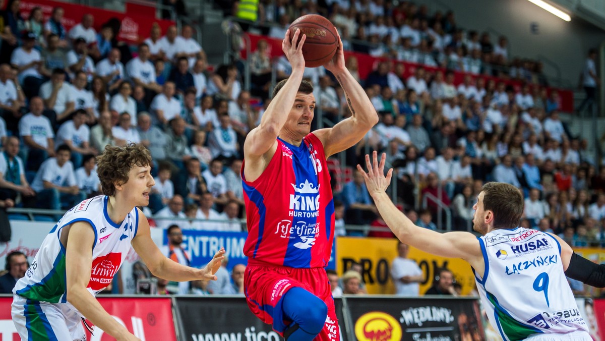 Anwil Włocławek znowu nie pozwolił się rozrzucać King Wilkom Morskim Szczecin i prowadzi 2-0 w ćwierćfinale Tauron Basket Ligi.