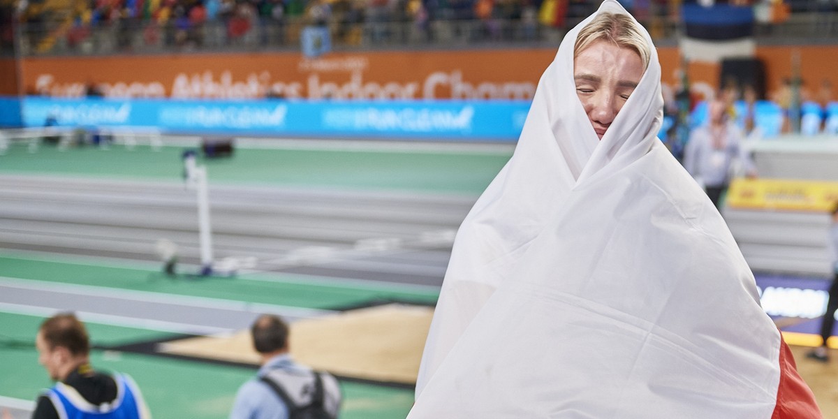 Adrianna Sułek w biegu na 800 metrów startowała ze ściągą. 