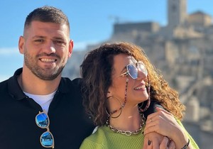 Pagonis sa novom devojkom