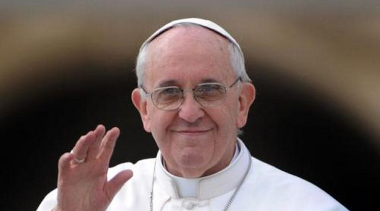 Ferenc pápa kitiltotta a pedofil papot