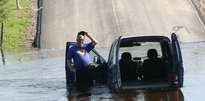 Ministrze Nowak popatrz! Tak w Polsce buduje się drogi