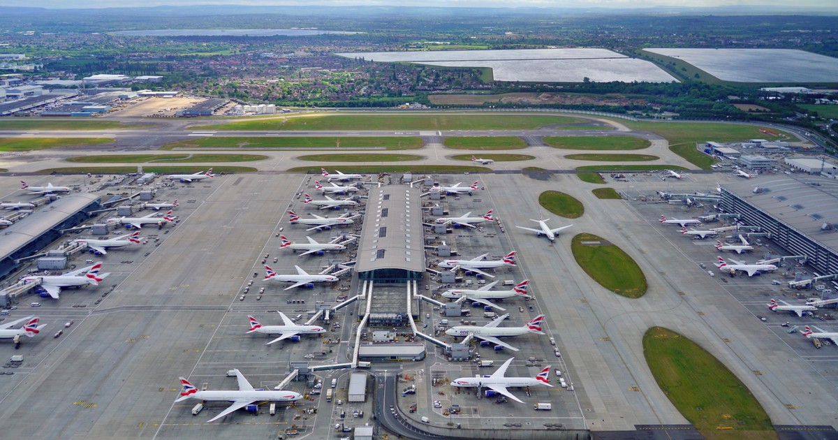 Zakłócenia na czołowych europejskich lotniskach. Powodem cyberatak
