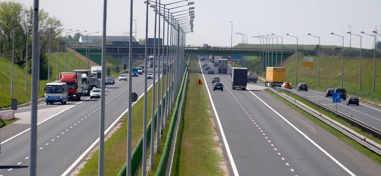 Autostrada rośnie na podejrzanych pyłach