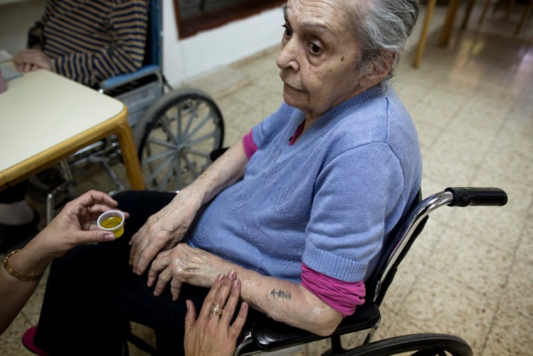 Rachel Nachshon ma 89 lat, pochodzi z Grecji.