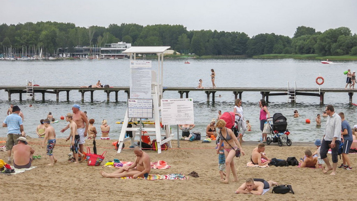 Ratownicy dłużej będą pilnować bezpieczeństwa wypoczywających nad olsztyńskimi jeziorami Ukiel i Skanda.