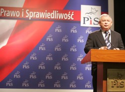 PiS przenosi się do Chicago