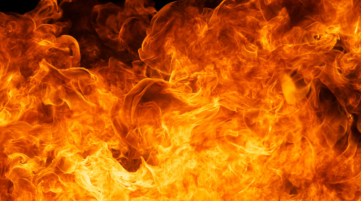 Megmérgezte, majd felgyújtotta saját fiát egy amerikai asszony / Illusztráció: Shutterstock