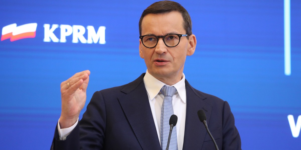 Według zapowiedzi premiera Mateusza Morawieckiego, węgiel rozprowadzany przez samorządy, będzie sprzedawany indywidualnym odbiorcom, nie drożej niż po 2000 zł, za tonę.