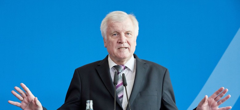 Szef CSU rezygnuje ze stanowiska w partii. Odchodzi też z MSW Niemiec
