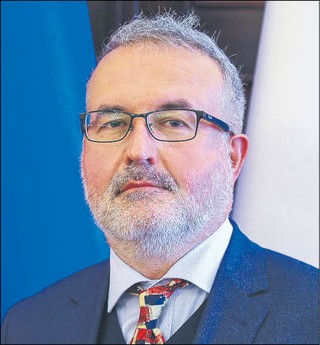 Prof. Piotr Szukalski, demograf i gerontolog