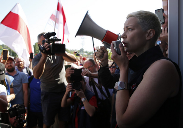 Merkel i Macron wzywają UE do poparcia protestujących Białorusinów