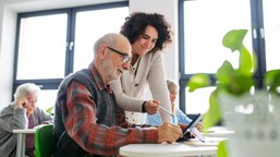 blisko 976 mln zł na kluby rozwoju cyfrowego. ruszył konkurs w całej polsce