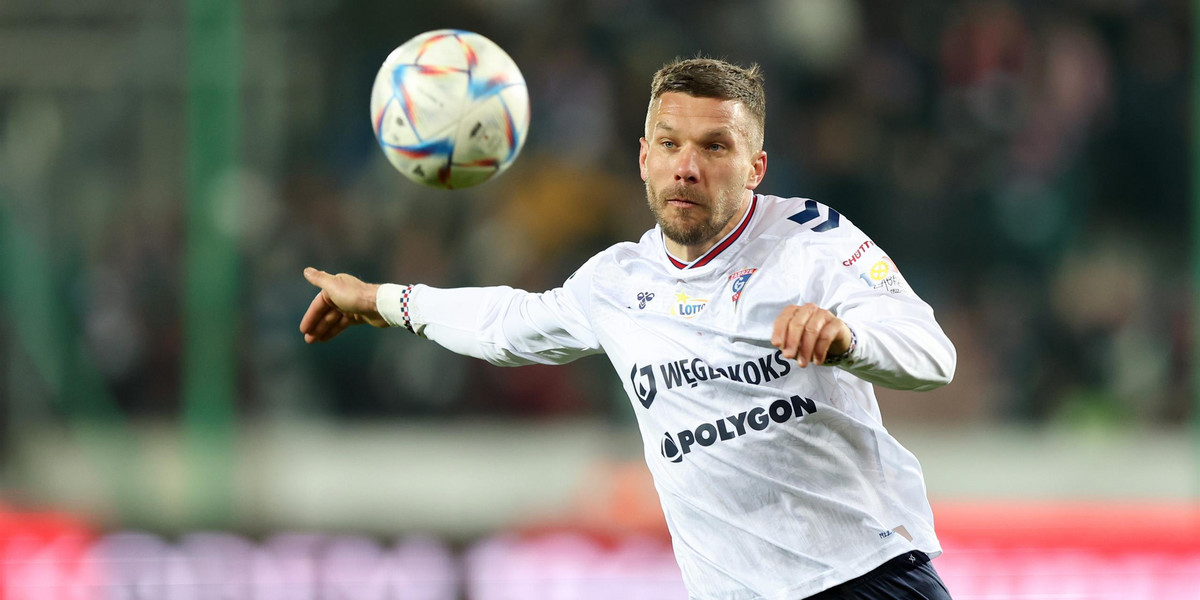 Lukas Podolski jest piłkarzem Górnika Zabrze od 2021 r. 