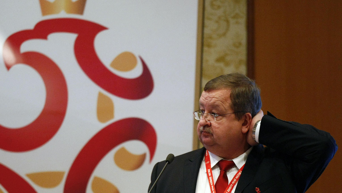 Były sekretarz generalny PZPN i niedawny kandydat na nowego prezesa związku, Zdzisław Kręcina, może na pięć lat trafić do więzienia - informuje internetowe wydanie "Super Expressu".