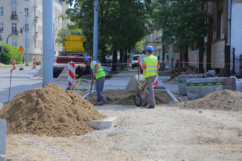 Ulica Tramwajowa w Łodzi idzie do naprawy, mimo że przeszła niedawno remont