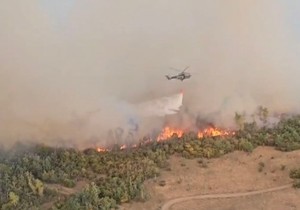 Helikopter Super Puma gasi požar u Deliblatskoj peščari