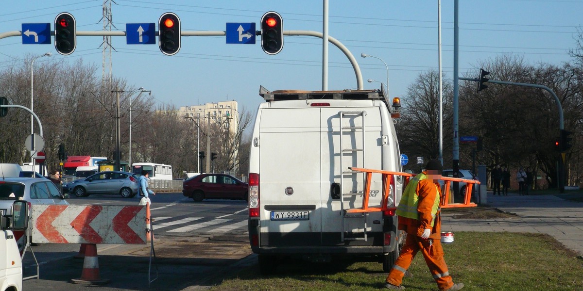 Drogowcy w alei Rydza-Śmigłego