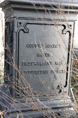 STARY CMENTARZ KATEDRALNY W ŁOMŻY