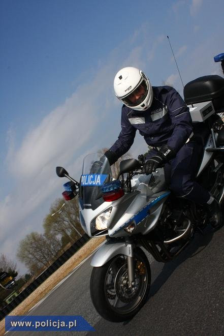 Szkolenie policjantów na motocyklach