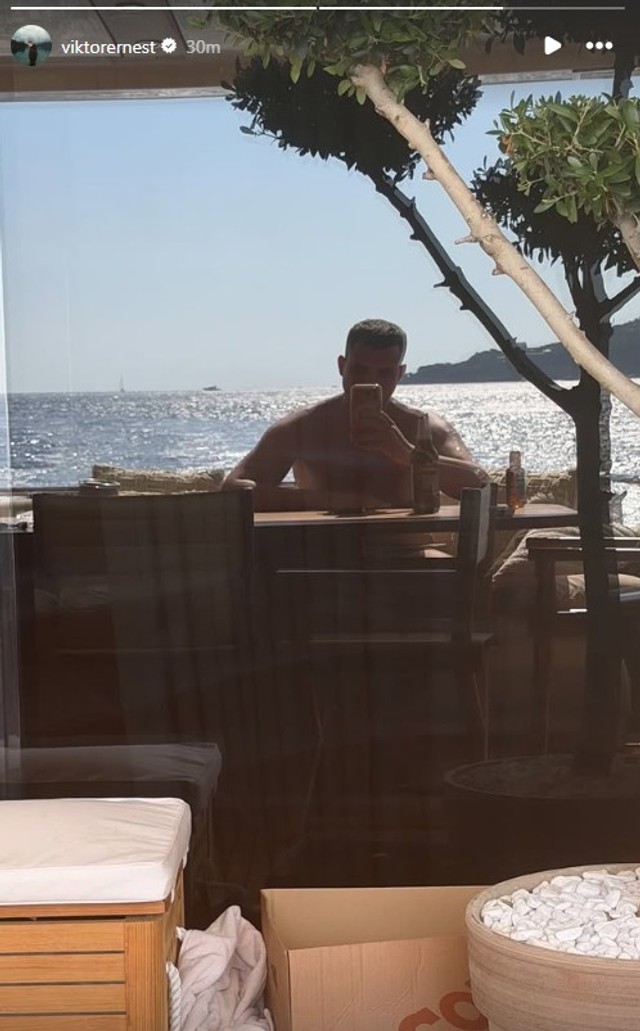 Viktor Živojinović (Foto: Instagram/viktorernest)