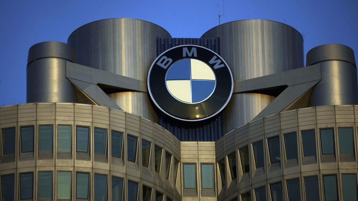 BMW gasi 8.000 radnih mesta