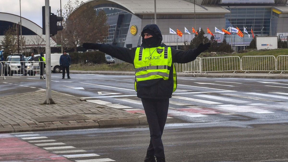 Severno makedonska saobraćajna policija