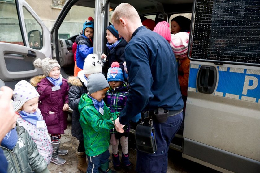 Policjanci przywieźli Tygrysa