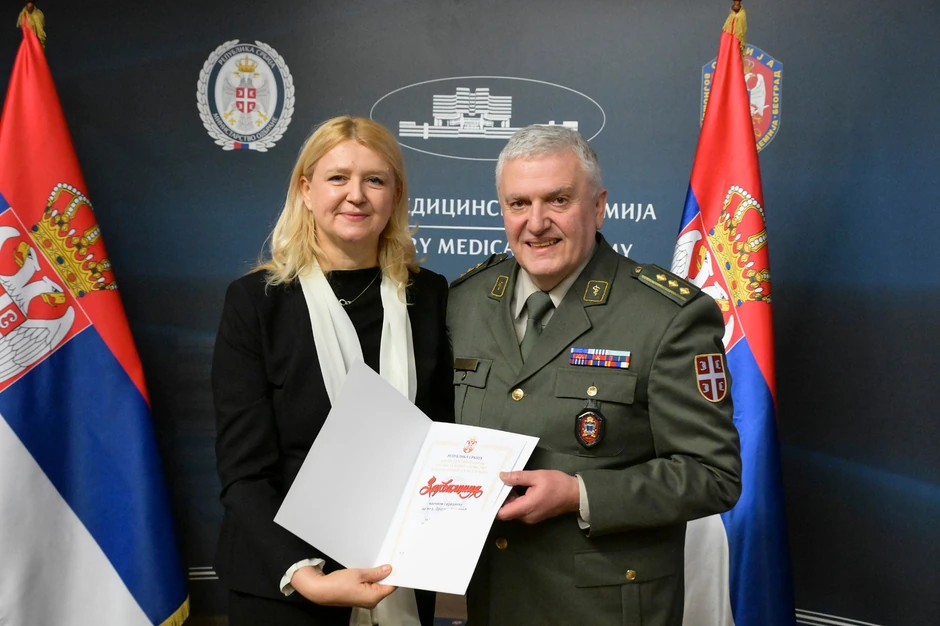 Zahvalnica za doprinos unapređenju transplantacione medicine uručena je i dr Dragani Košević iz Instituta za kardiovaskularne bolesti "Dedinje"