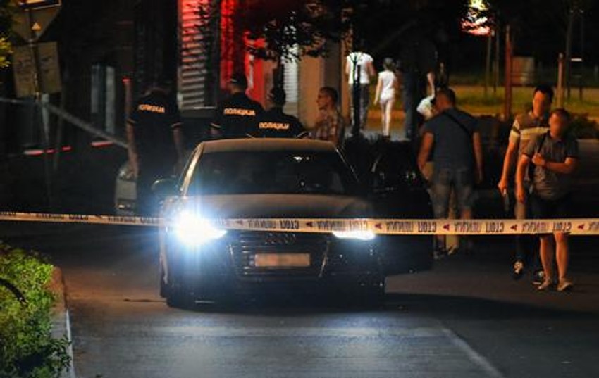 Ispaljeno je 15 metaka