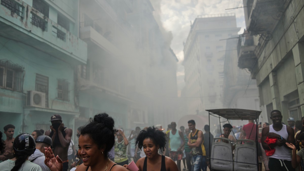 Dim iz stambene zgrade u Havani, Kuba, 26. januara